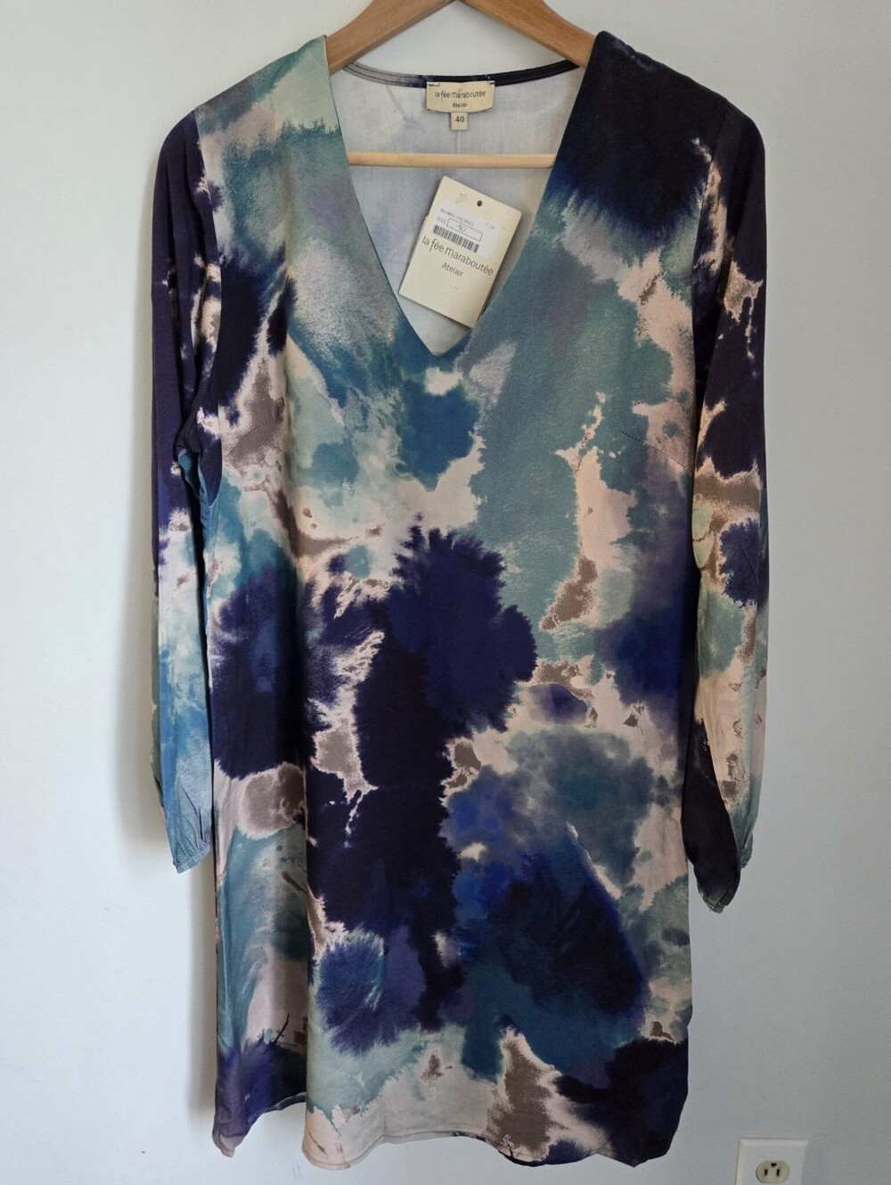 New LA FÉE MARABOUTÉE Blue Tie-Dye V-Neck Viscose Dress